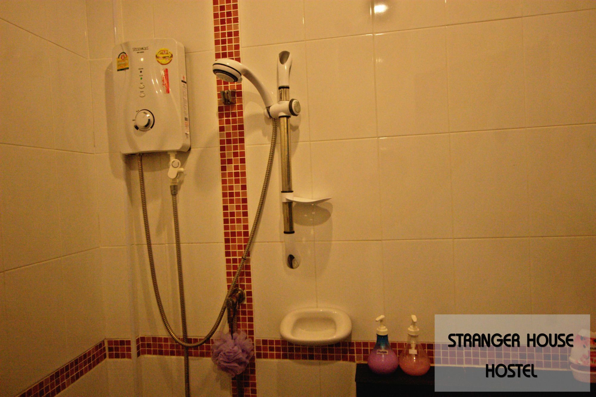 Хостел Stranger House Чиангмай Экстерьер фото